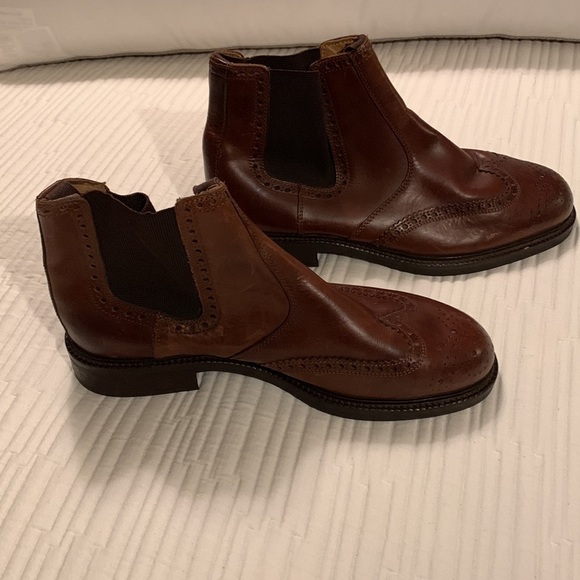 Kenneth Cole Men's chelsea boot with brogue details in brown leather Italy - Picture 6 of 16